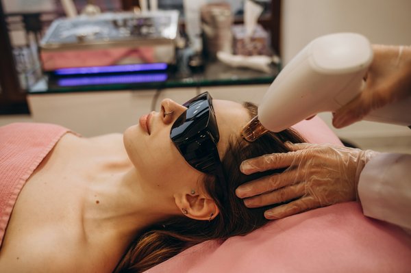 Centre lasers dermatologiques à Lyon : soins de haute technologie